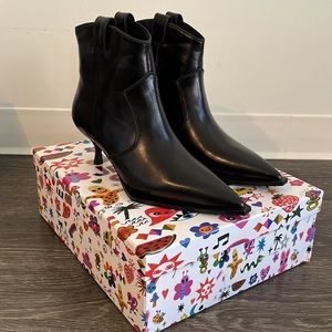 NWT Jeffrey Campbell Zhenya booties black, sz 9